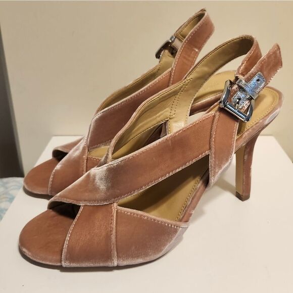 Michael Kors MK "Becky" Lt. Pink Velvet Slingback Heeled Sandals Sz.9.5 Ret $169 - Picture 1 of 9